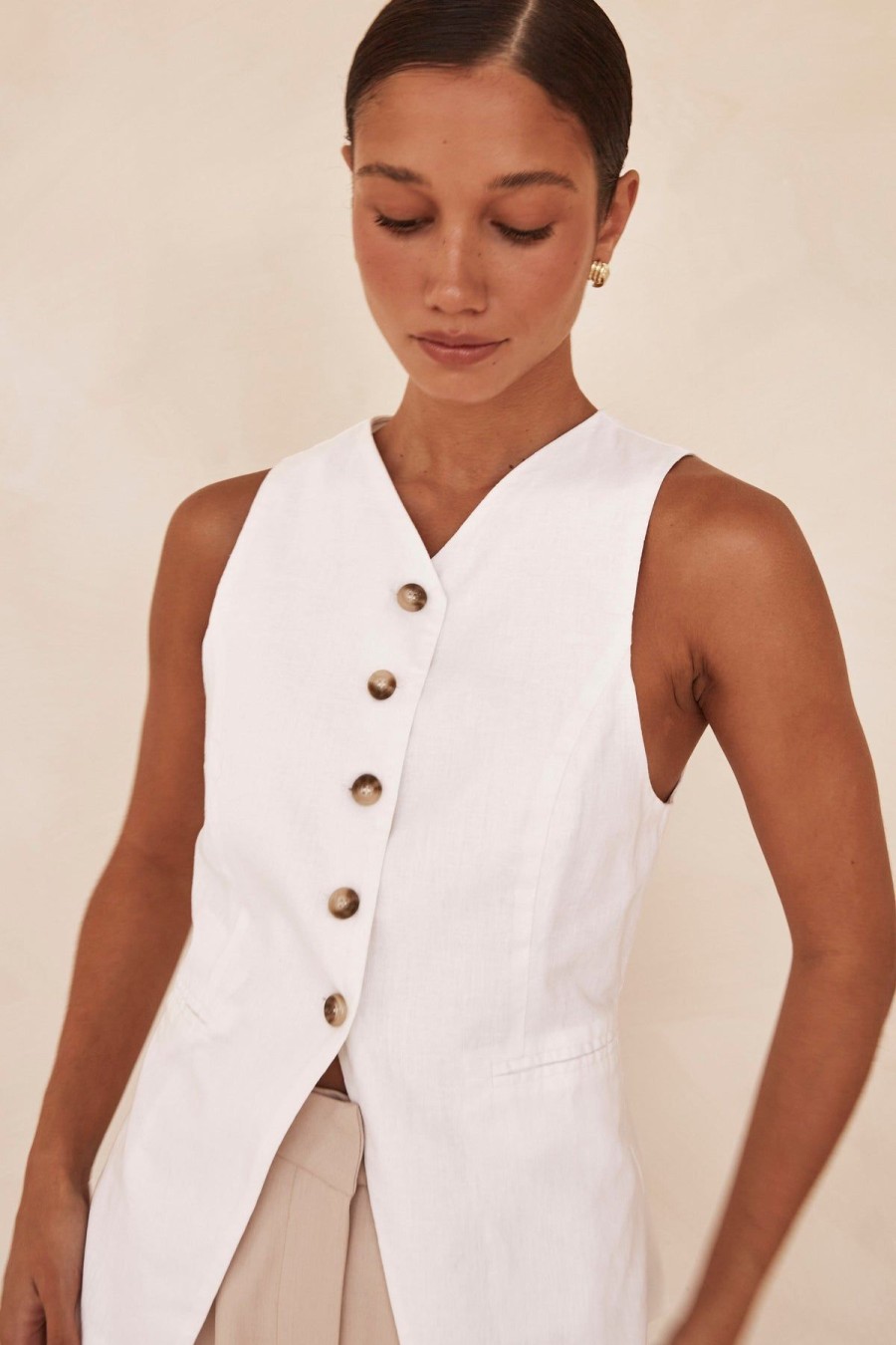 Clothing Runway Scout | Madden Vest (White)