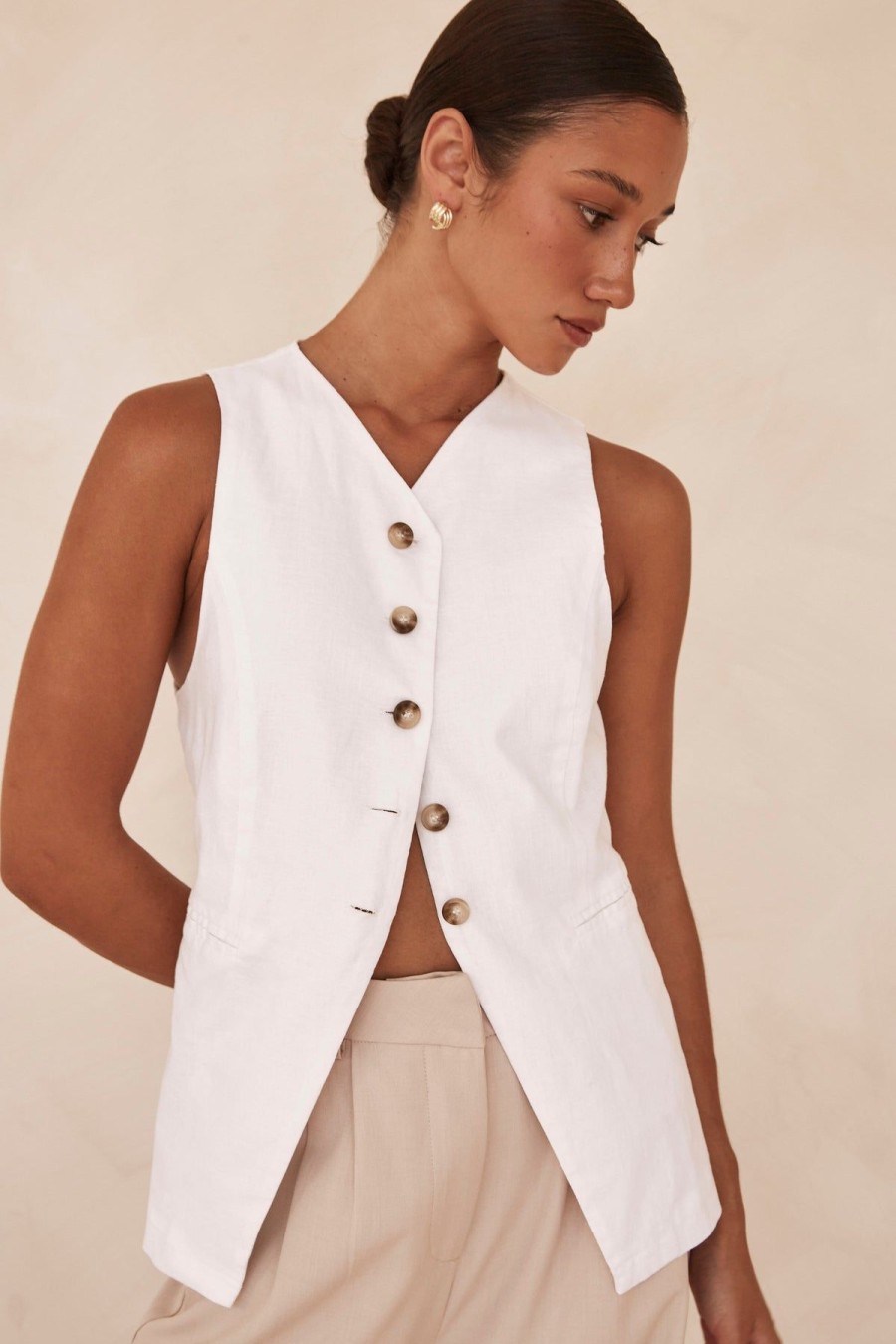 Clothing Runway Scout | Madden Vest (White)