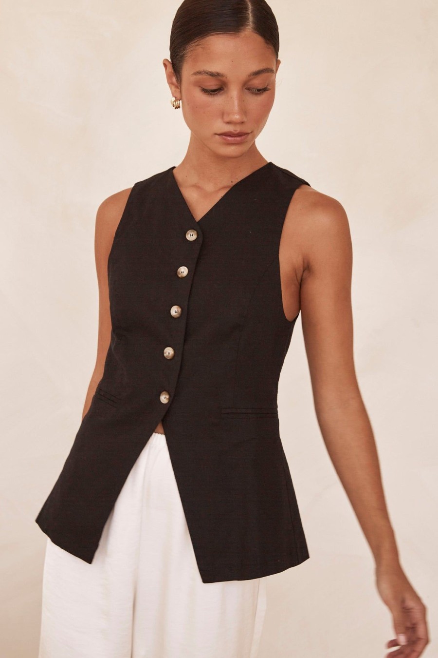 Clothing Runway Scout | Madden Vest (Black)