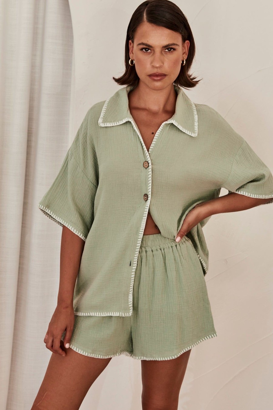 Maternity Runway Scout | Dakota Shirt (Green)