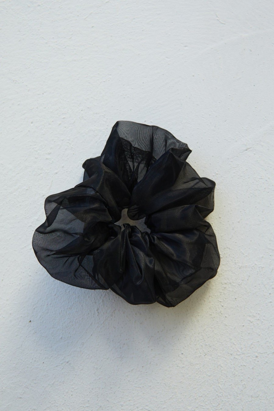 Accessories Runway Scout | April Scrunchie (Black)